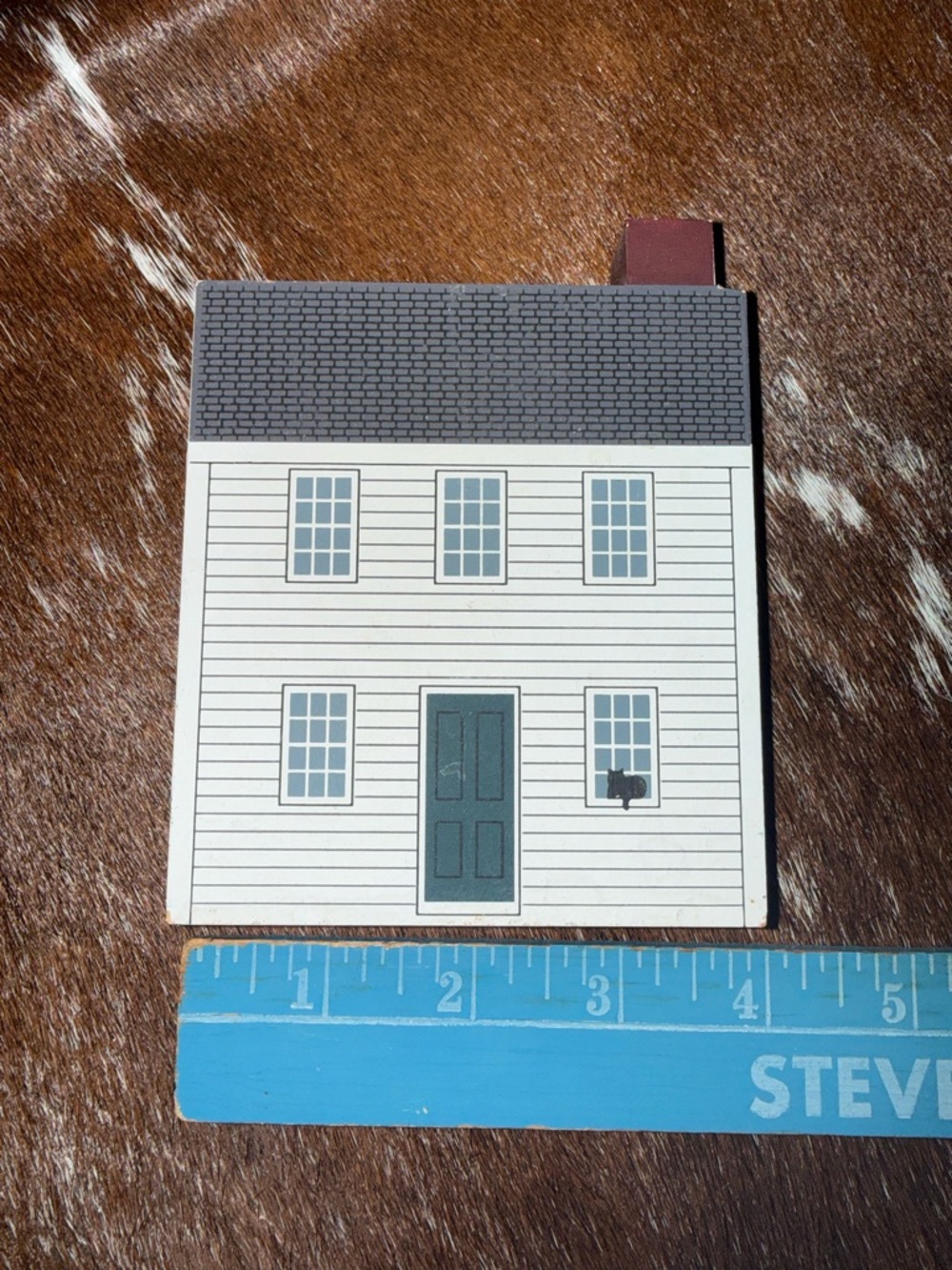 The Cats Meow Miniature House with Gray Roof and White Siding